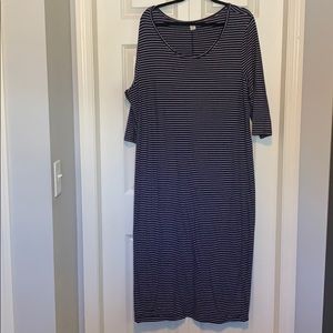 Old Navy 3/4 sleeve midi dress